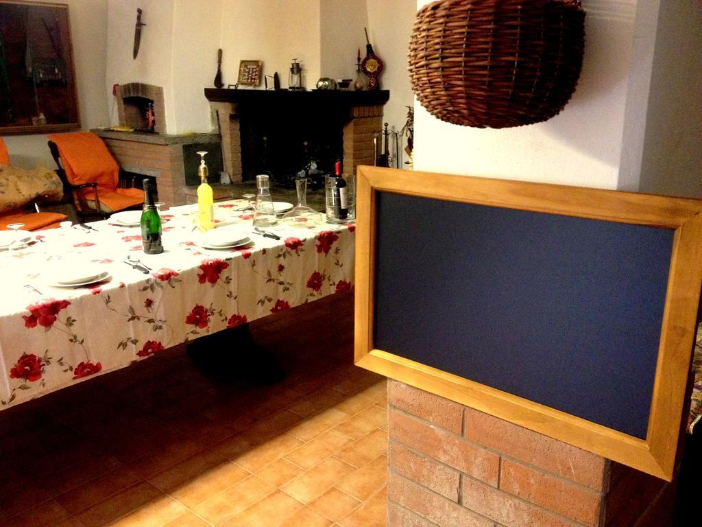 Agriturismo Le Cerinaie Castelnuovo di Val di Cecina Exterior foto